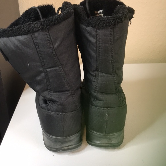 Kamik Black Winter Boots With Sheepskin Lining. Good Condition. Size 11.